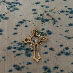 Elegant Gold Cross Ornament